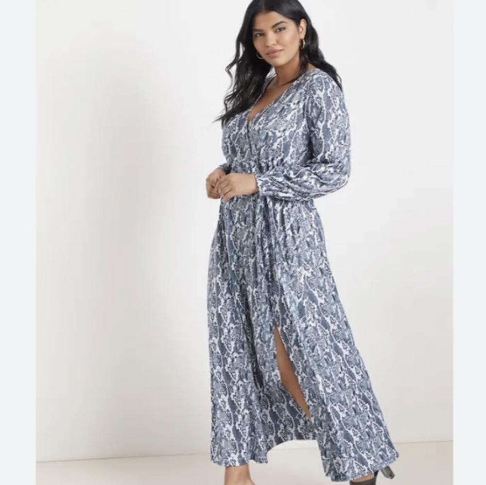 Eloquii Faux Wrap Maxi Dress in Snake Skin Print. Size: 16.